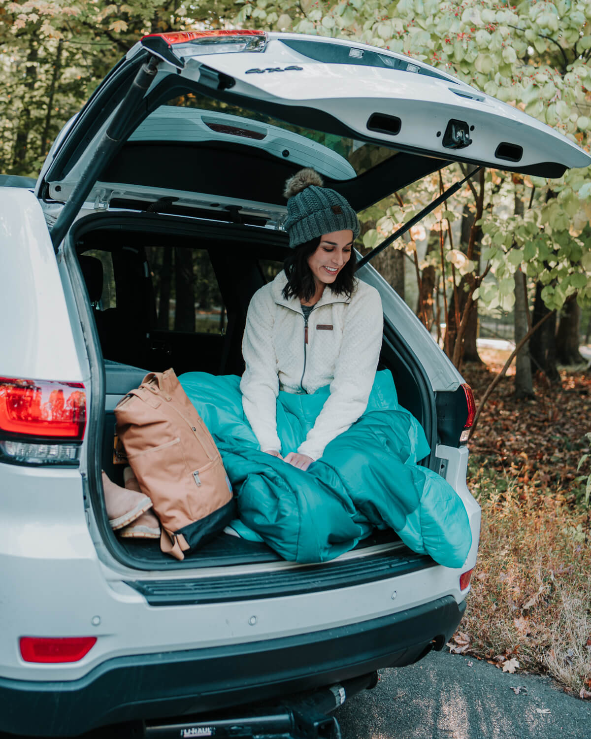 Jeep Grand Cherokee Car Camping 